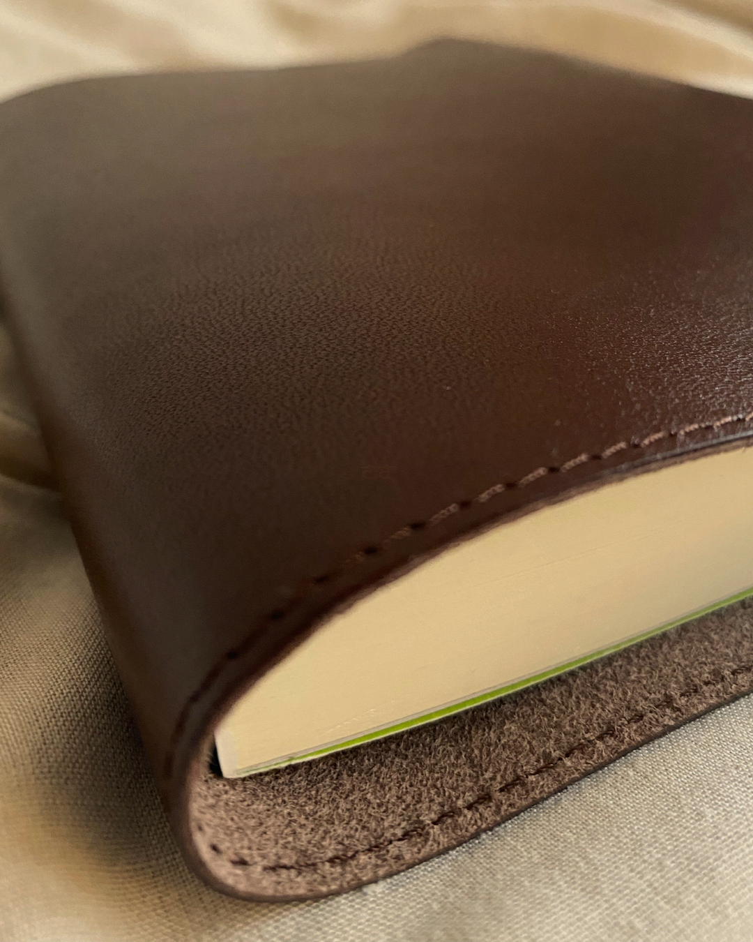 TOCHIGI LEATHER BOOKCOVER size 単行本 CHOCOLATE BROWN