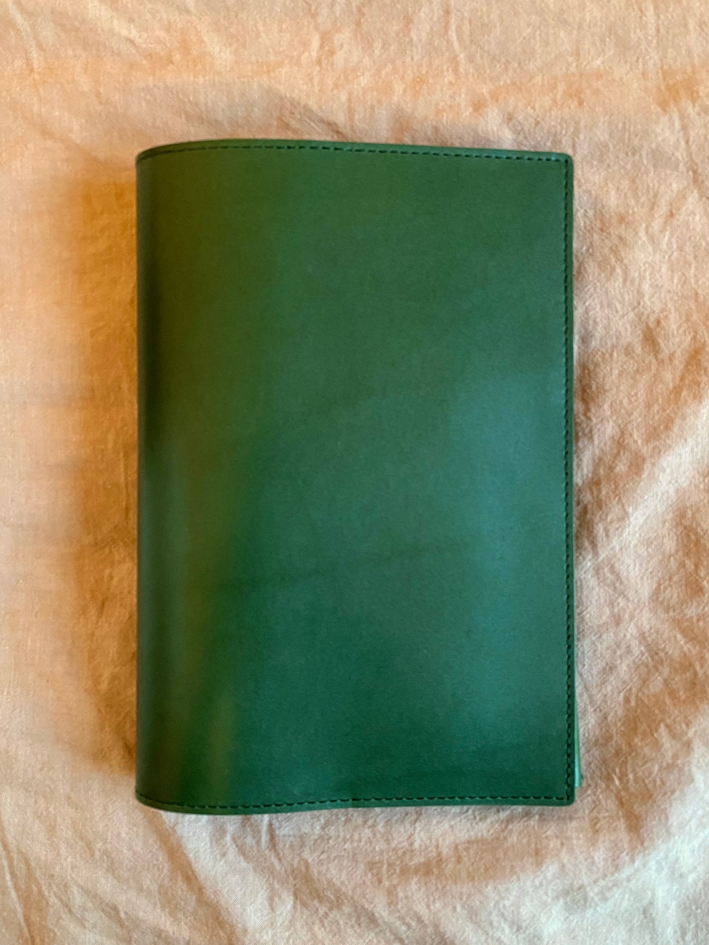 TOCHIGI LEATHER BOOKCOVER size 単行本 GREEN