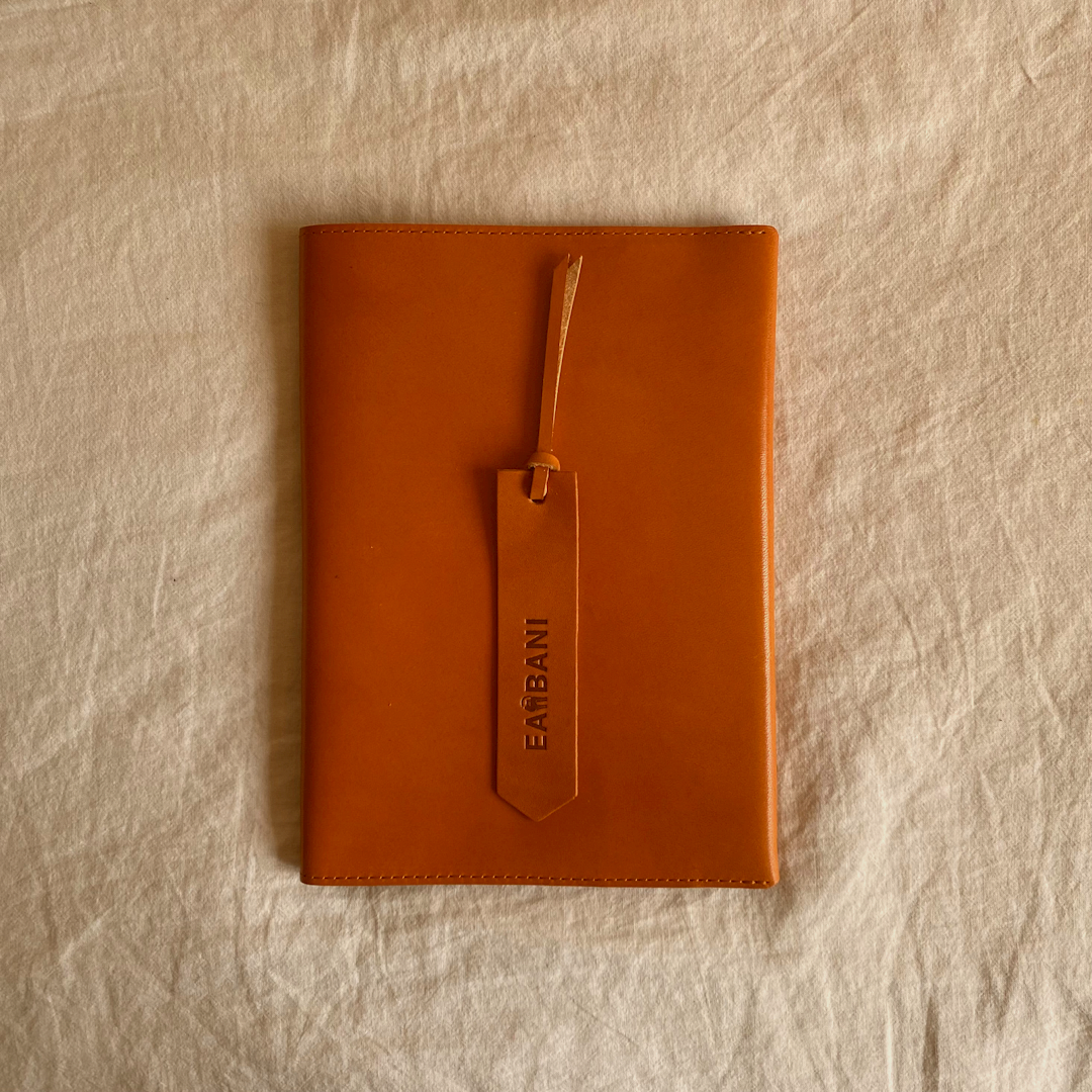TOCHIGI LEATHER BOOKCOVER size 単行本 CAMEL