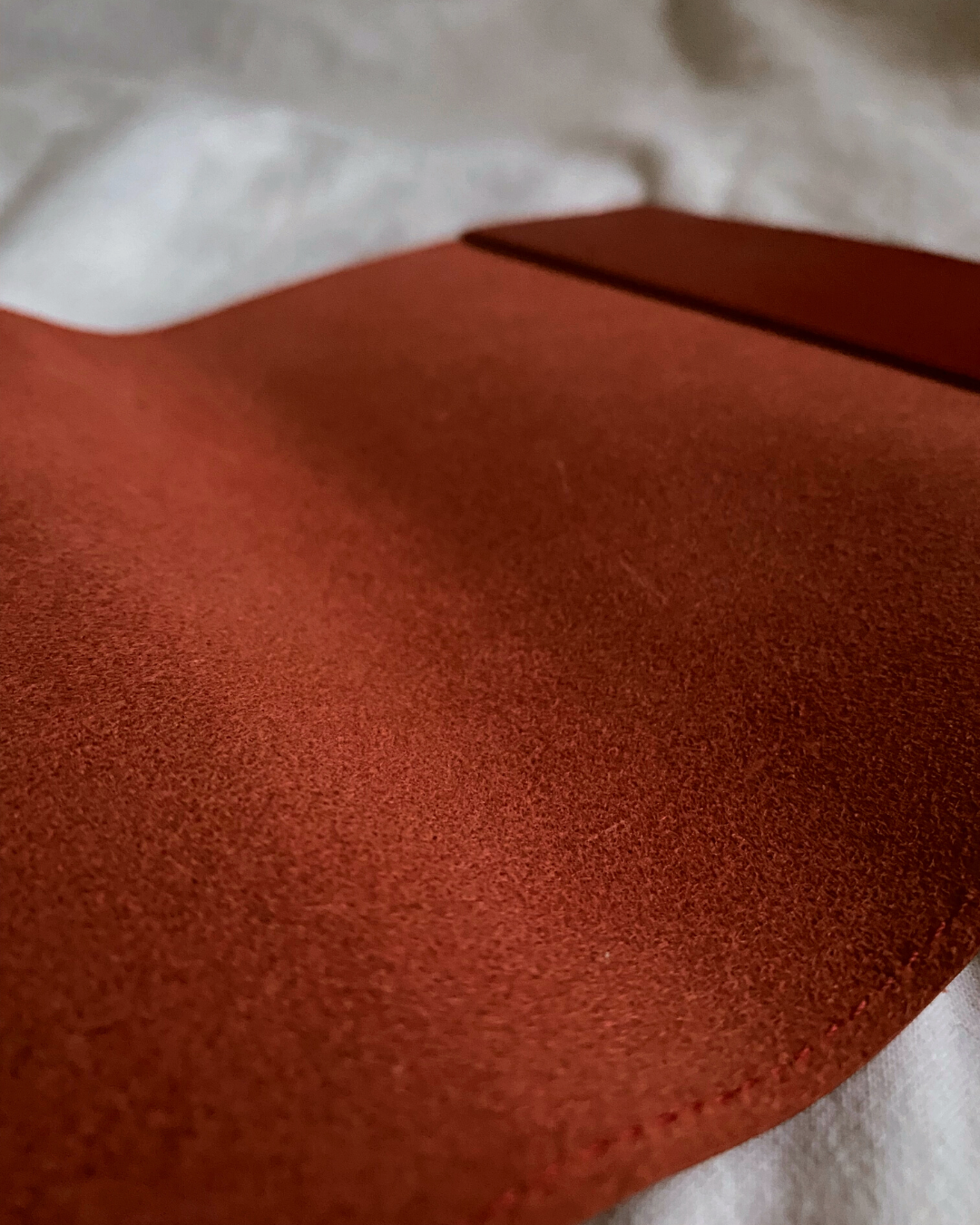 TOCHIGI LEATHER BOOKCOVER size 文庫本 RED