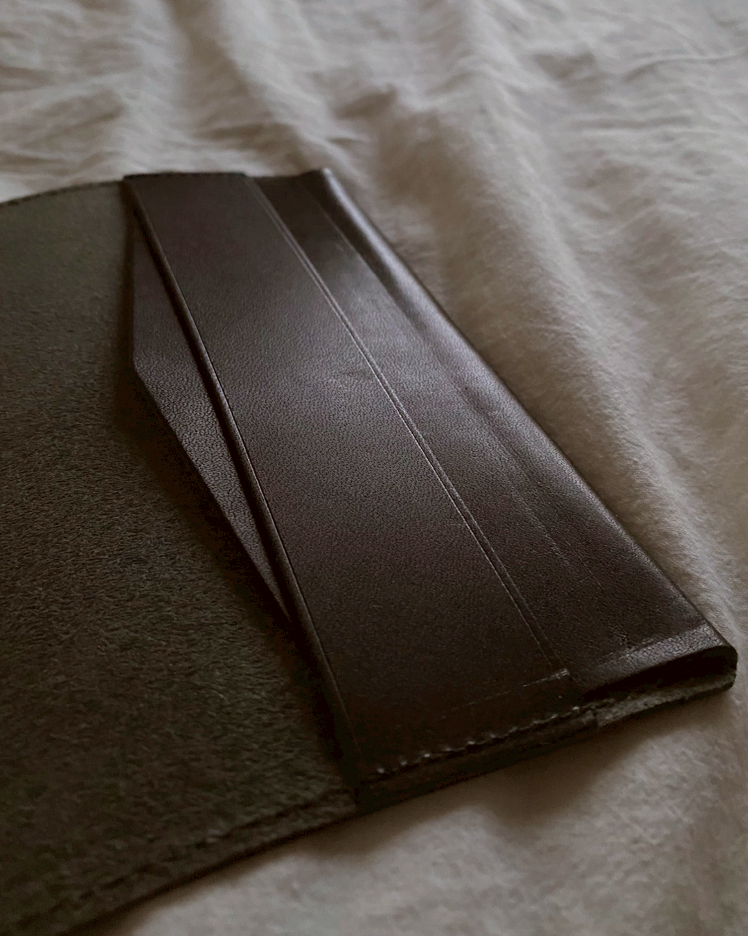 TOCHIGI LEATHER BOOKCOVER size 文庫本 BLACK